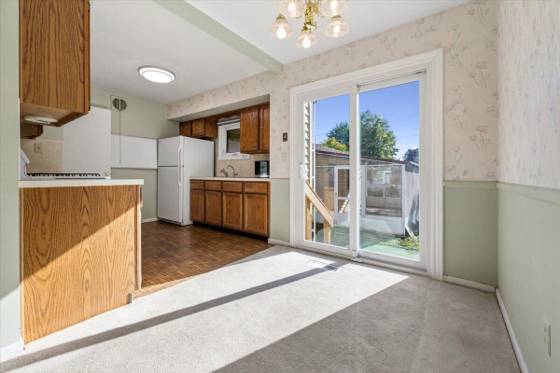 725 Woodbine Drive, Fenton, MI 48430 photo 5