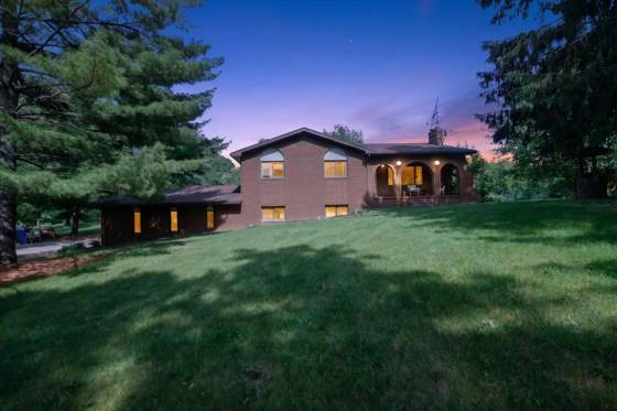 2717 Fishbeck Road, Howell, MI 48843 photo 2