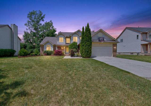 24381 Elmhurst Avenue, Farmington Hills, MI