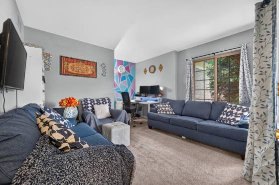 24381 Elmhurst Avenue, Farmington Hills, MI 48336 photo 4