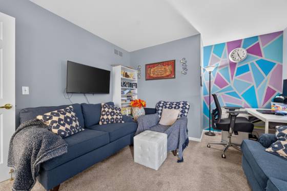 24381 Elmhurst Avenue, Farmington Hills, MI 48336 photo 5