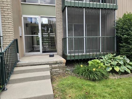 33027 Fargo Street, Livonia, MI 48152 photo 2