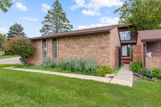 2260 Bordeaux Street, West Bloomfield, MI 48323 photo 4