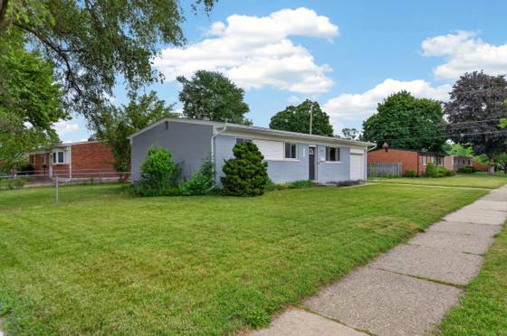 43924 Donley Drive, Sterling Heights, MI 48314 photo 2