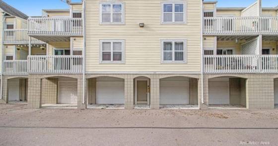 2233 S Huron Parkway, Ann Arbor, MI 48104 photo 2