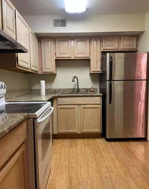 2233 S Huron Parkway, Ann Arbor, MI 48104 photo 3