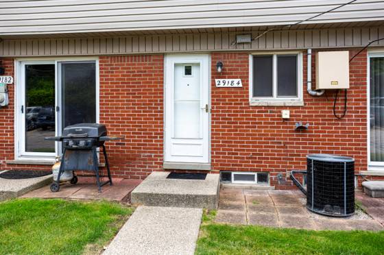 29184 Manchester Street, Westland, MI 48185 photo 5