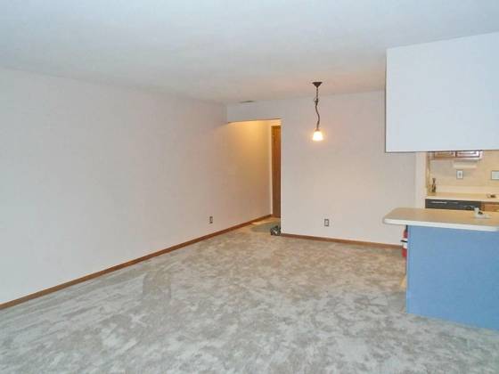 2246 Touchdown Court, Ypsilanti, MI 48197 photo 2