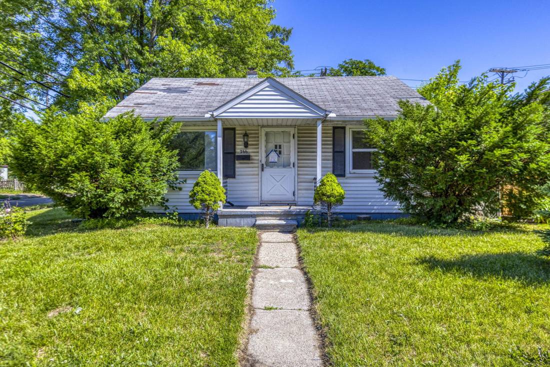 266 W Goulson Avenue, Hazel Park, MI 48030