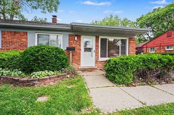 28083 Stuart Avenue, Southfield, MI 48076 photo 4