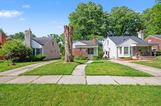 20290 Woodmont Street, Harper Woods, MI 48225 photo 2