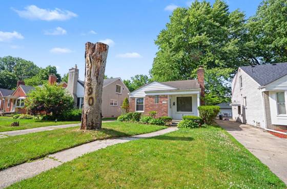 20290 Woodmont Street, Harper Woods, MI 48225 photo 5