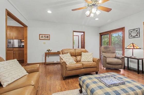 544 North Drive, Wyandotte, MI 48192 photo 4
