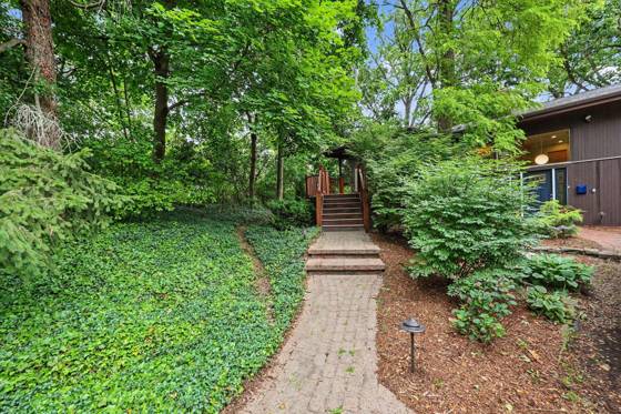 2065 Day Street, Ann Arbor, MI 48104 photo 2