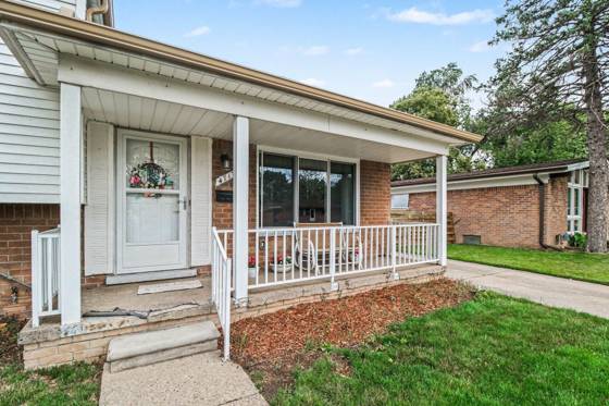 4717 Buckingham Drive, Warren, MI 48092 photo 2