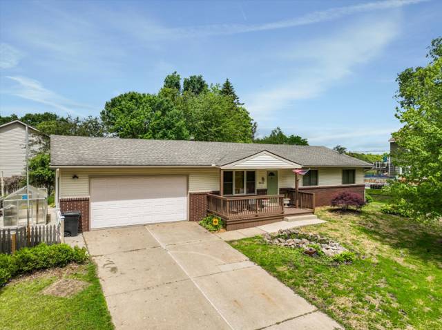 3941 Loch Drive, Highland, MI