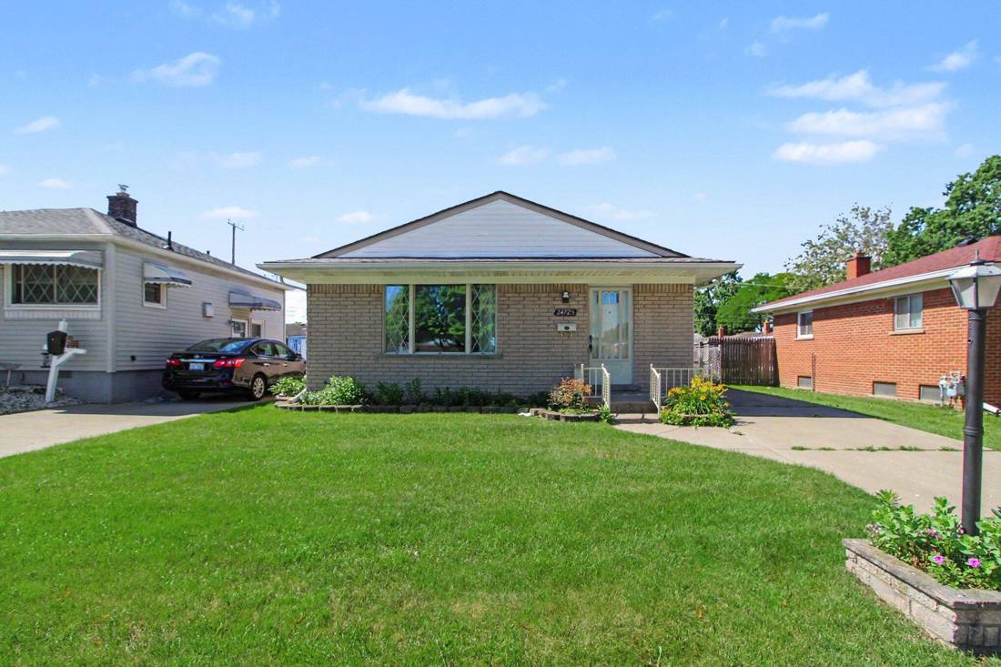 24725 Hass Street, Dearborn Heights, MI 48127