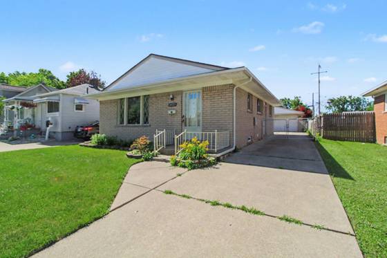 24725 Hass Street, Dearborn Heights, MI 48127 photo 2