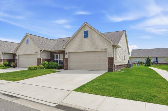 24091 Hemlock Drive #47, Flat Rock, MI 48134 photo 2