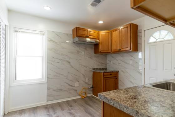 25627 Penn Street, Dearborn Heights, MI 48125 photo 3