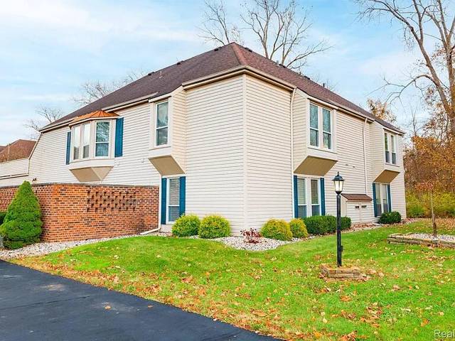 8253 COLONY #1, Grosse Ile, MI