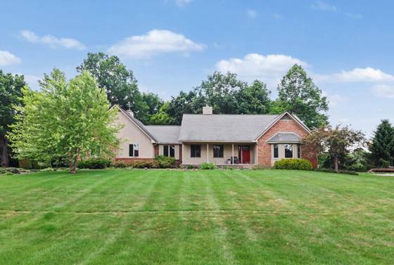 11202 Clovis Pointe Drive, South Lyon, MI 48178 photo 2