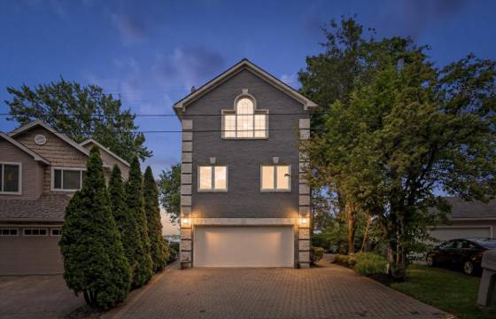 4691 Mapleview Avenue, West Bloomfield, MI 48324 photo 2