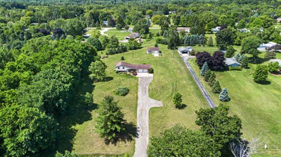 5601 Dexter Pinckney Road, Dexter, MI 48130 photo 2