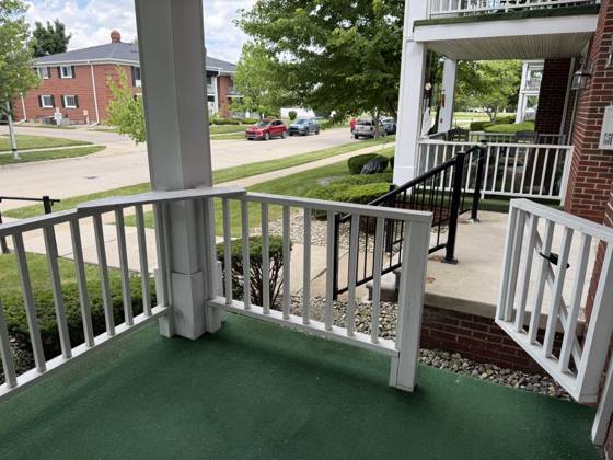 1749 Monticello Street #E4, Trenton, MI 48183 photo 4