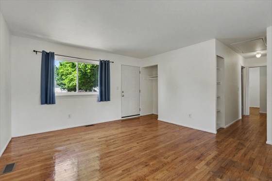 1302 Commonwealth Avenue, Ypsilanti, MI 48198 photo 3
