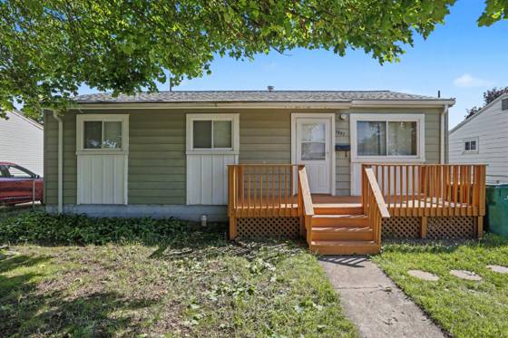 1302 Commonwealth Avenue, Ypsilanti, MI 48198 photo 2