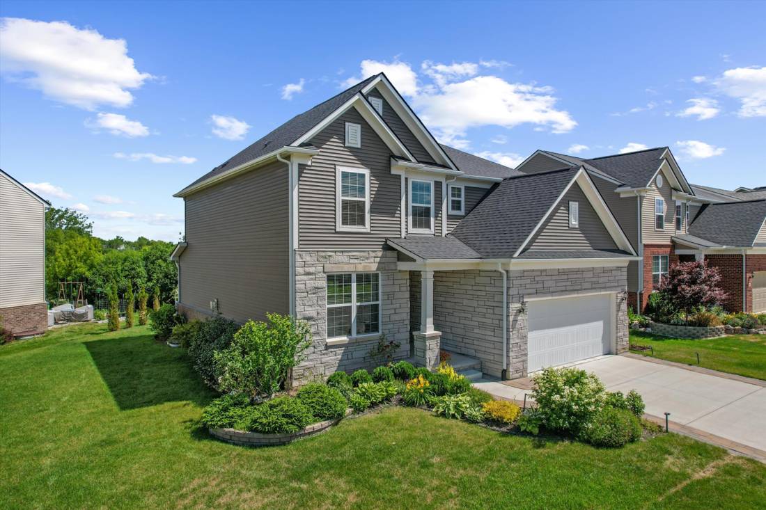 847 Groveland Circle, Ann Arbor, MI 48108