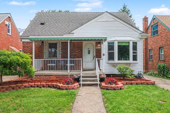9885 Hubert Avenue, Allen Park, MI 48101 photo 2