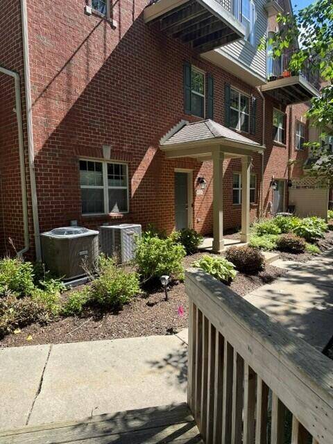 39528 Rockcrest Lane, Northville, MI 48168 photo 5