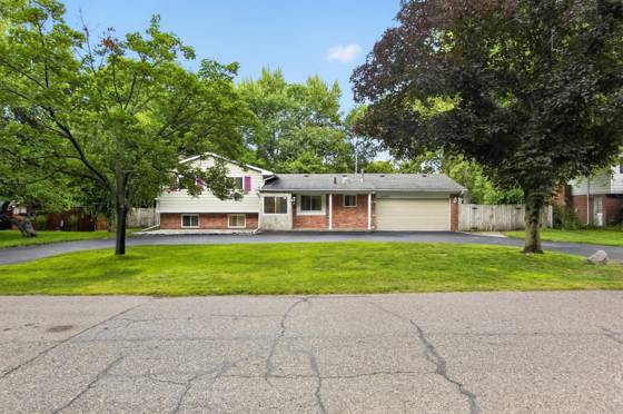 32463 Dunford Street, Farmington Hills, MI 48334 photo 3