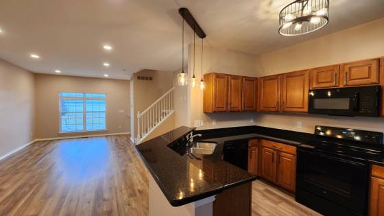 1545 Cass Lake Road #6, Keego Harbor, MI 48320 photo 4