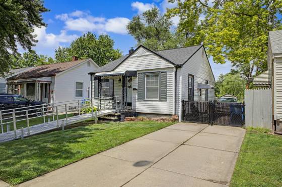 26154 Pennie Street, Dearborn Heights, MI 48125 photo 2