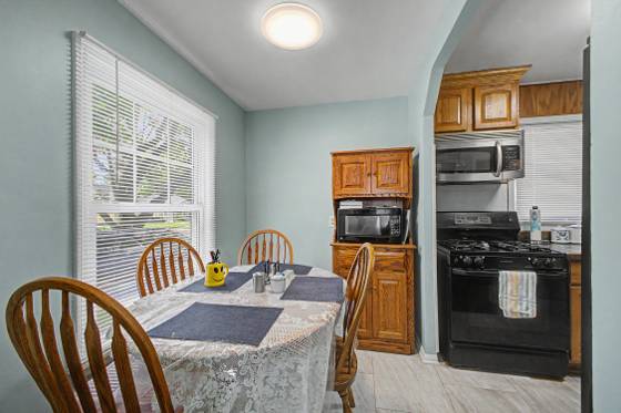 26154 Pennie Street, Dearborn Heights, MI 48125 photo 5