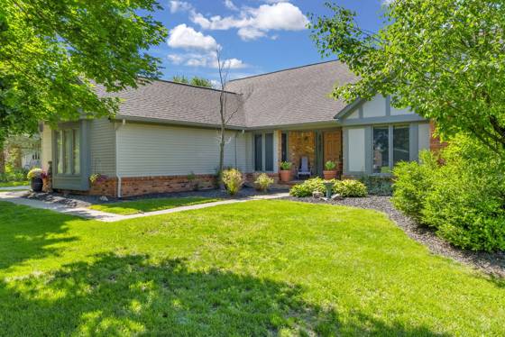 1198 Ridgeview Circle, Lake Orion, MI 48362 photo 2