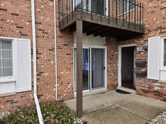 1512 Normandy Court #105, Royal Oak, MI 48073 photo 2