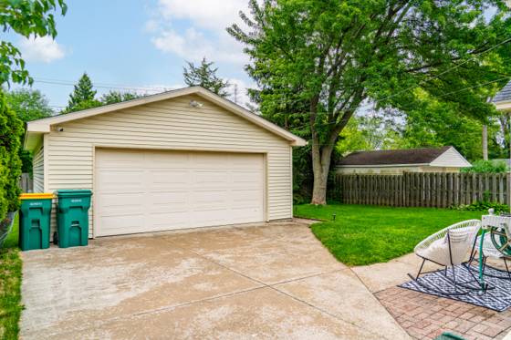 24024 Colchester Drive, Farmington, MI 48336 photo 4