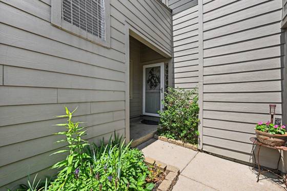 620 Peninsula Court, Ann Arbor, MI 48105 photo 2