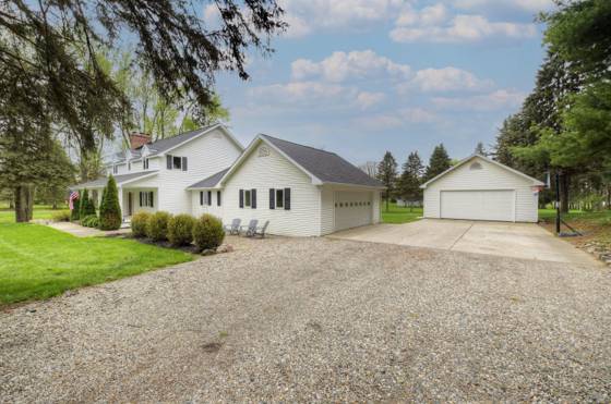 6121 Saline Waterworks Road, Saline, MI 48176 photo 2