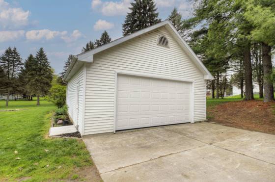 6121 Saline Waterworks Road, Saline, MI 48176 photo 3