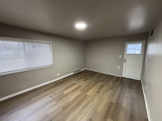 31807 Tuscola Court, Westland, MI 48186 photo 5
