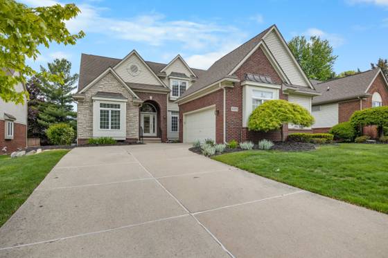 22273 Abington Drive, Farmington Hills, MI 48335 photo 4