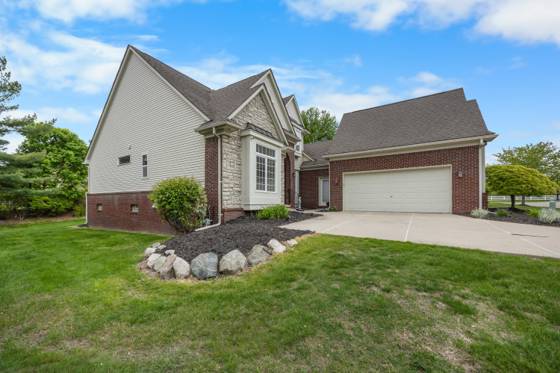 22273 Abington Drive, Farmington Hills, MI 48335 photo 5