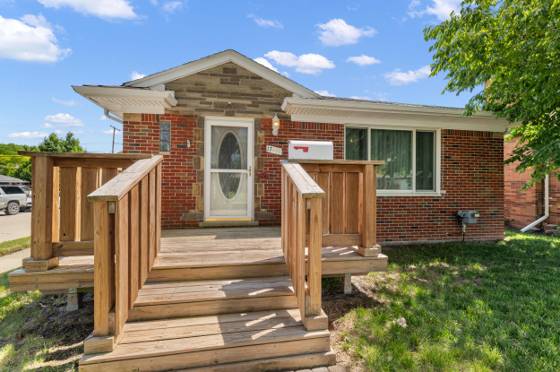17448 Veronica Avenue, Eastpointe, MI 48021 photo 2
