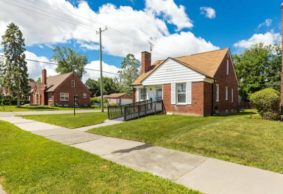 18903 Strathmoor Street, Detroit, MI 48235 photo 3