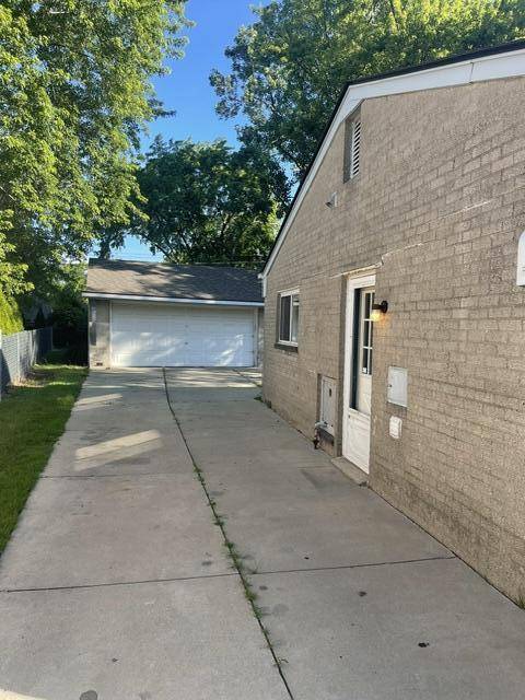8375 Hillcrest Boulevard, Westland, MI 48185 photo 2
